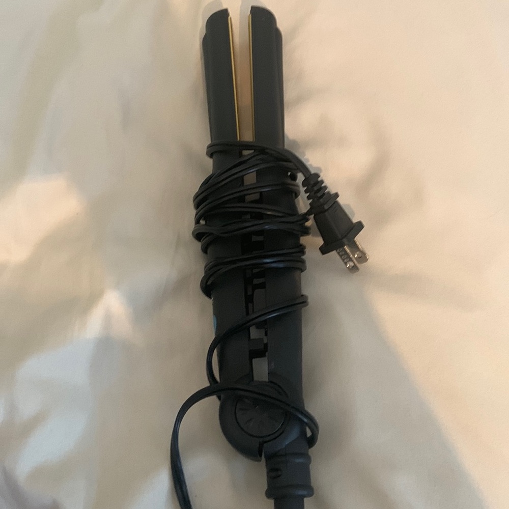 Hair straightener